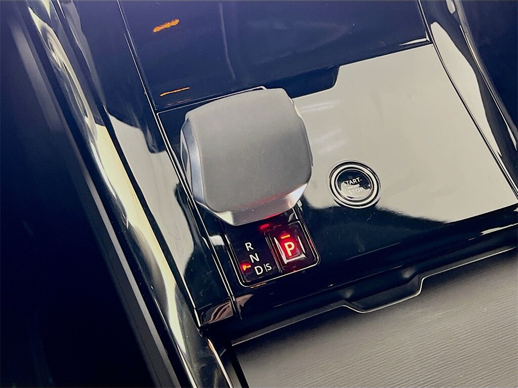 2024 LAND ROVER RANGE ROVER SPORT - Image 17