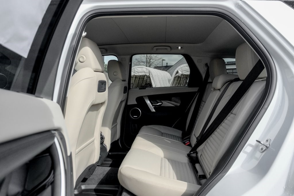 2025 LAND ROVER DISCOVERY SPORT - Image 17