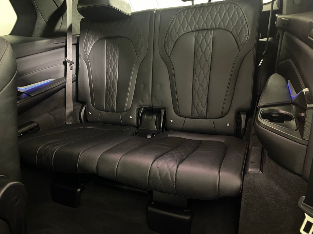 2021 BMW X7 - Image 24