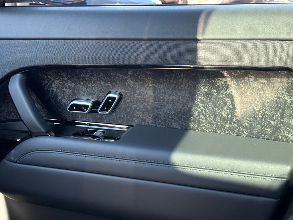 2025 LAND ROVER RANGE ROVER SPORT - Image 46