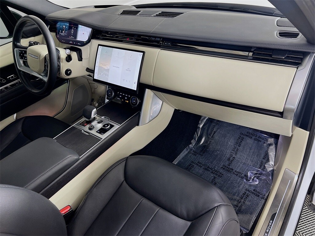 2022 LAND ROVER NEW RANGE ROVER - Image 32