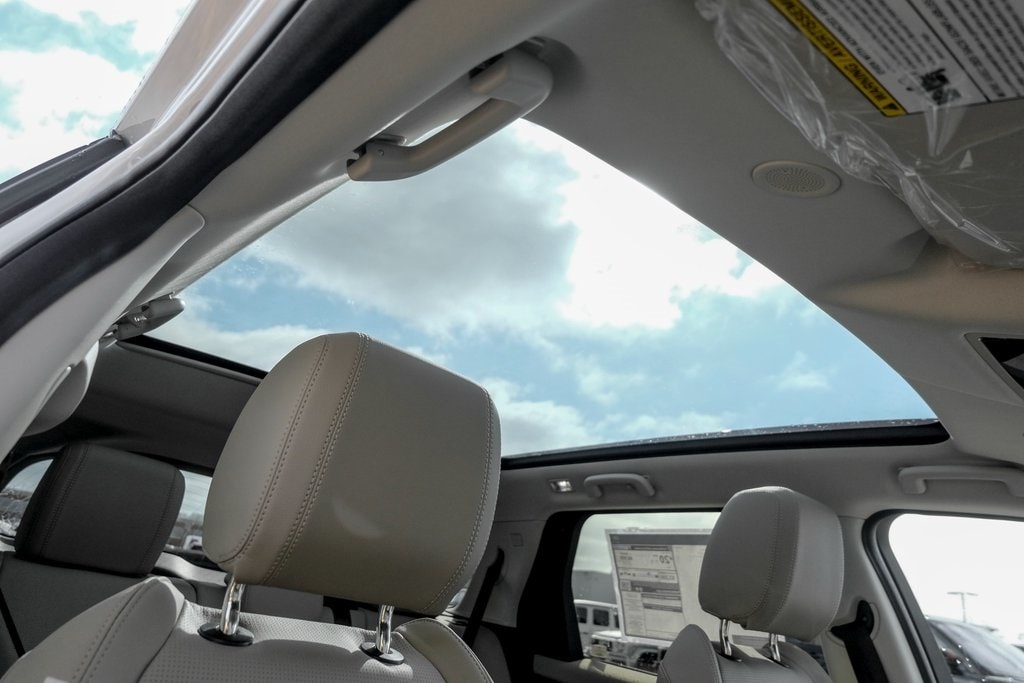 2025 LAND ROVER DISCOVERY SPORT - Image 23