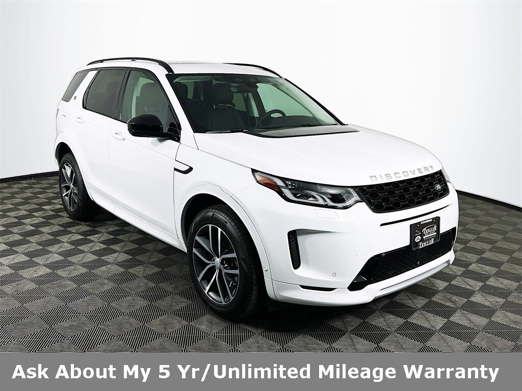 2024 Land Rover Discovery Sport S photo 3