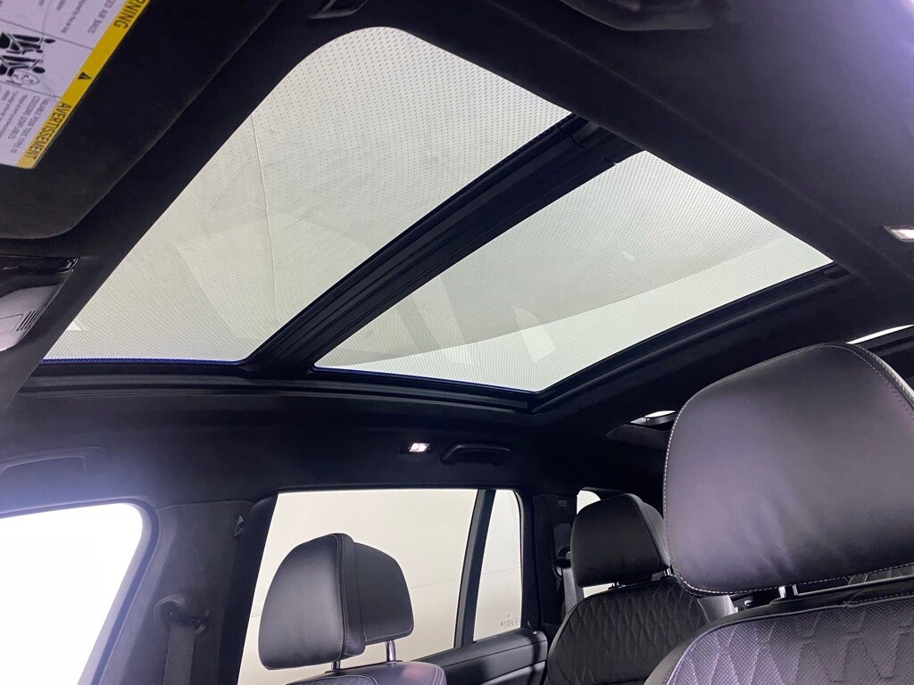 2021 BMW X7 - Image 11