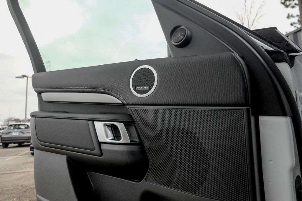 2025 LAND ROVER DISCOVERY - Image 10