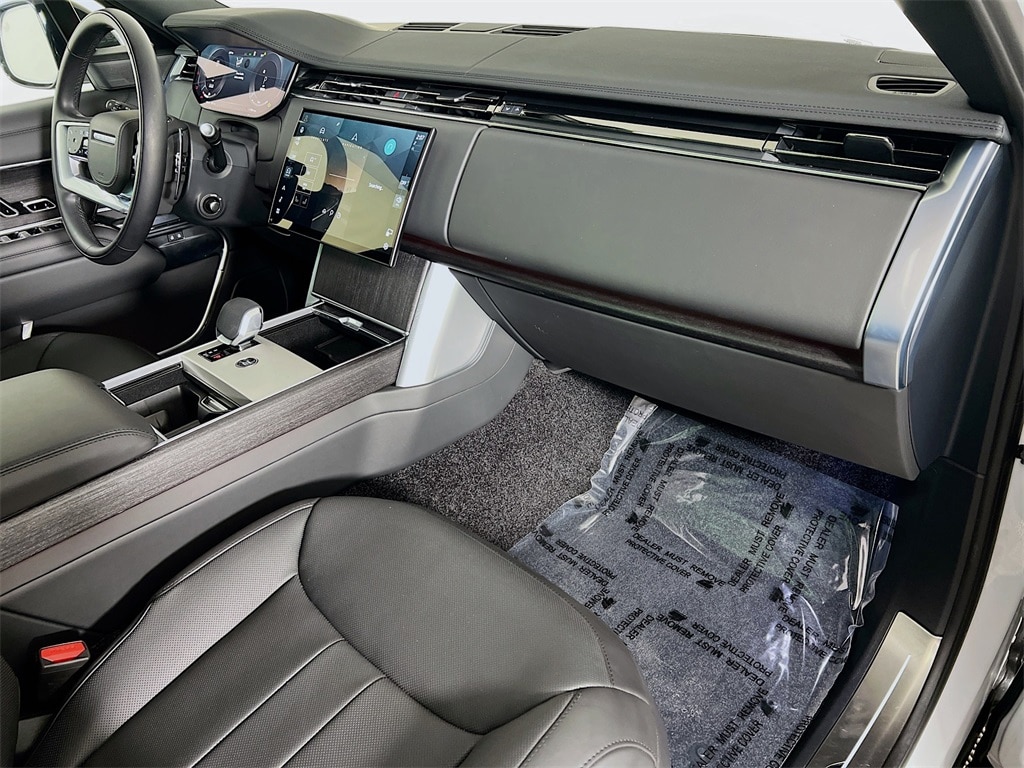 2025 LAND ROVER RANGE ROVER - Image 31