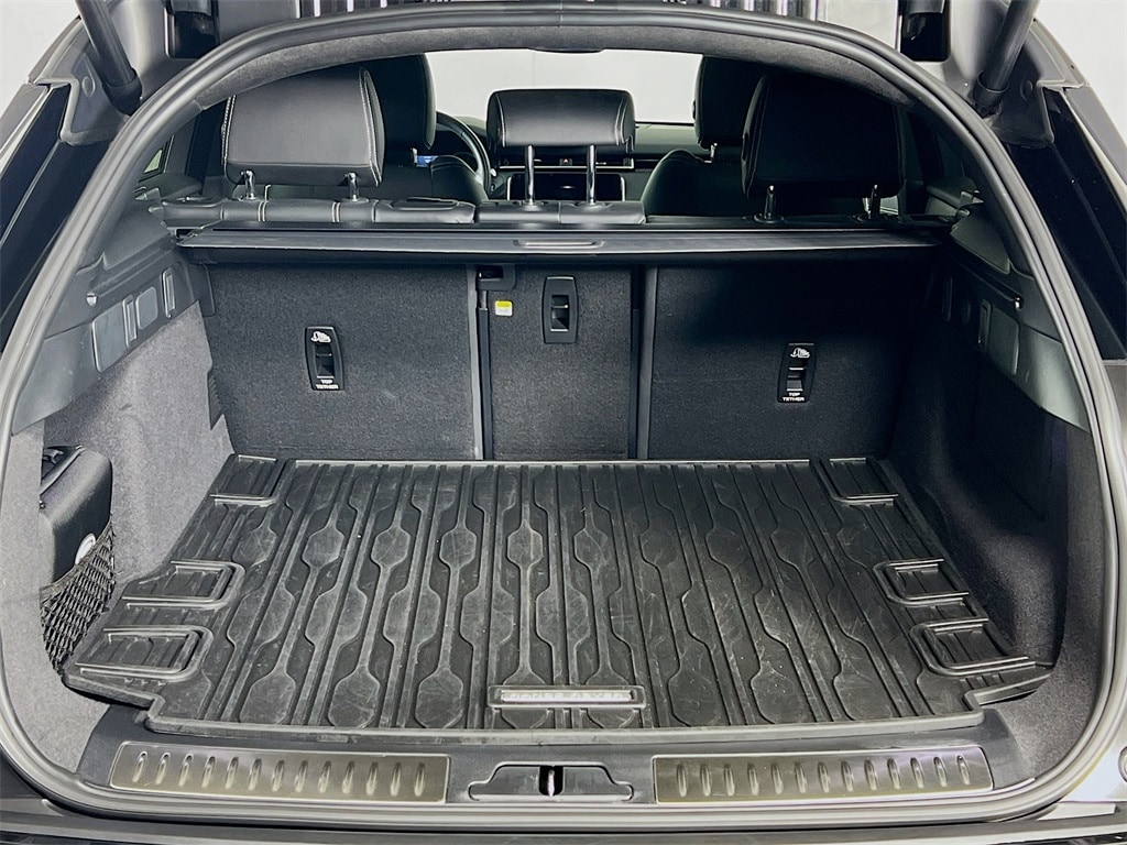 2023 LAND ROVER RANGE ROVER VELAR - Image 27