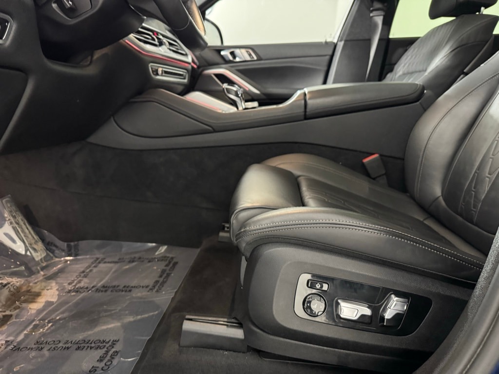 2022 BMW X6 - Image 13
