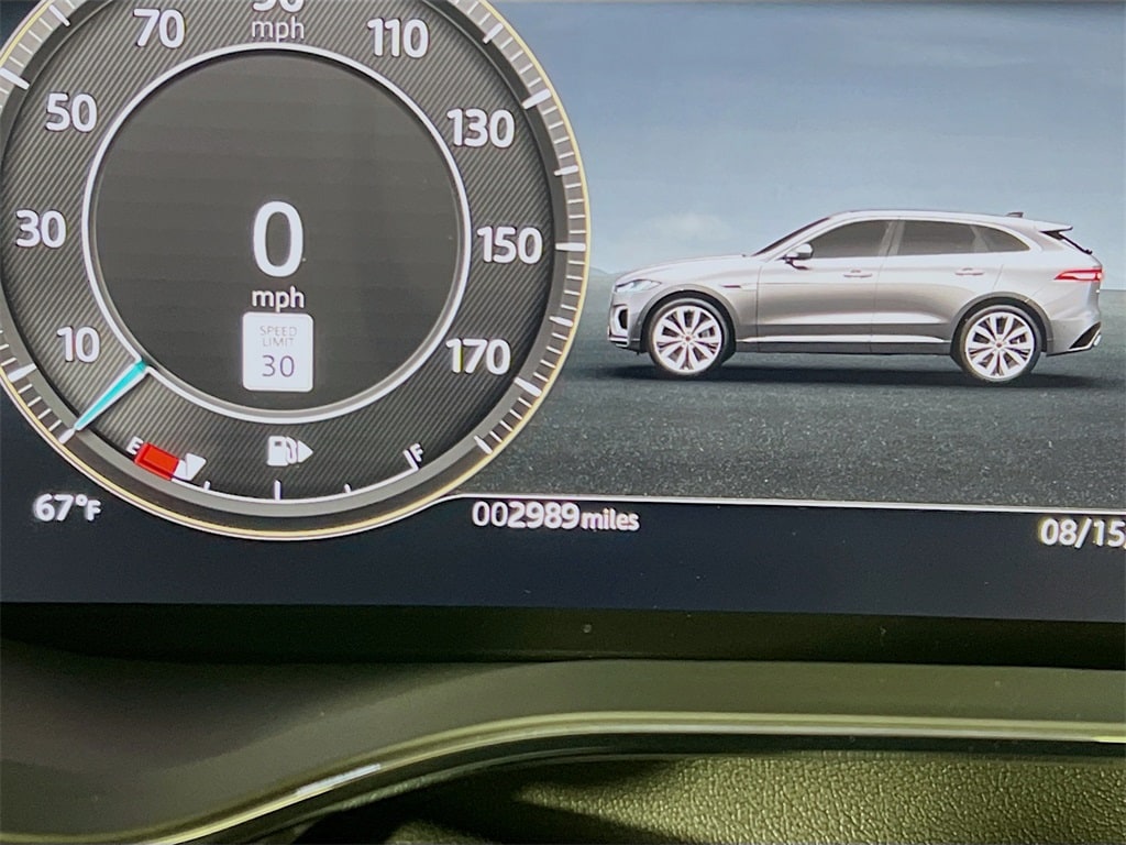 2025 JAGUAR F-PACE - Image 12