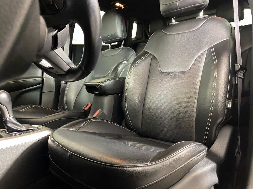 2021 JEEP COMPASS - Image 16