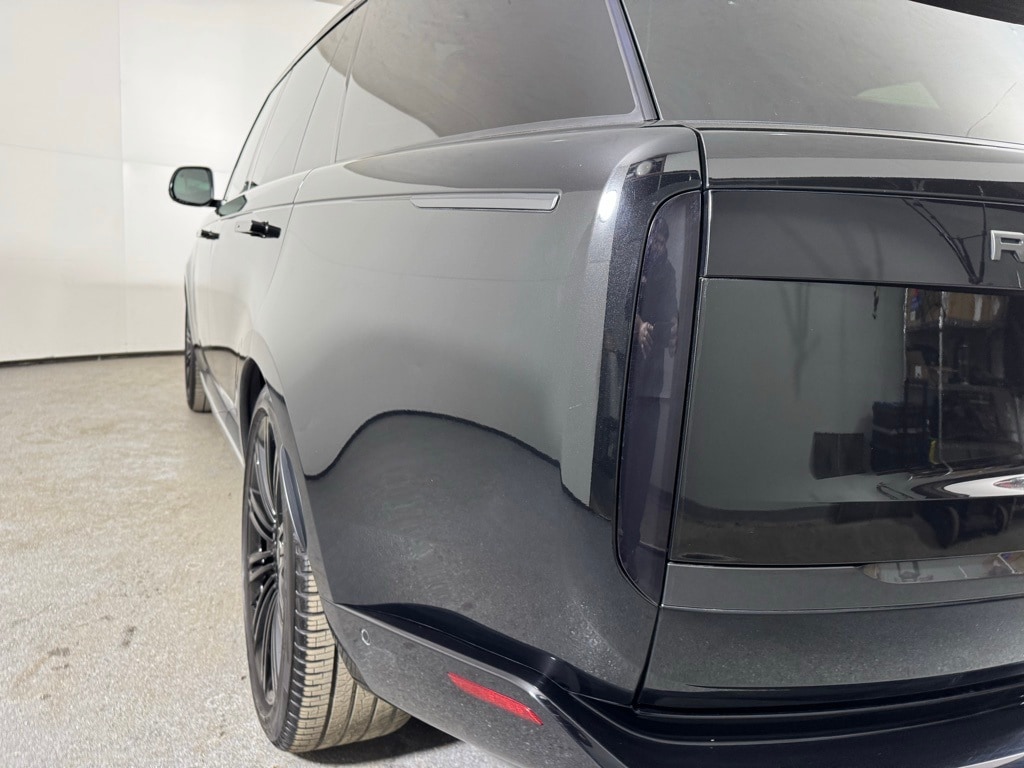 2023 LAND ROVER RANGE ROVER - Image 8