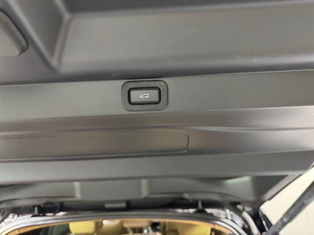 2023 LAND ROVER RANGE ROVER - Image 32