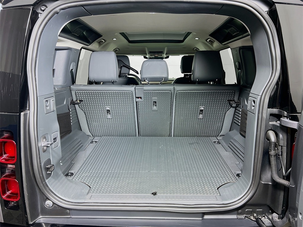 2024 LAND ROVER DEFENDER - Image 28