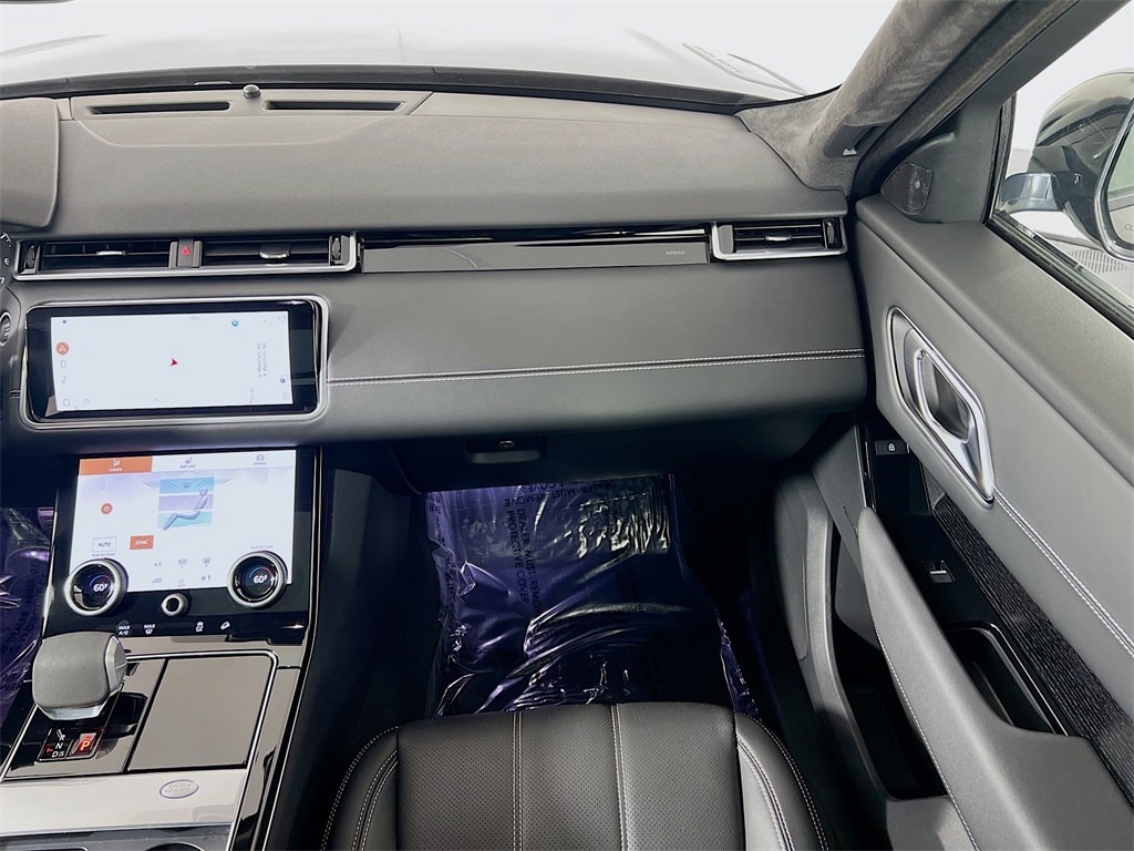 2023 LAND ROVER RANGE ROVER VELAR - Image 25