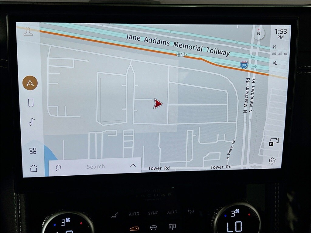 2025 JAGUAR F-PACE - Image 13