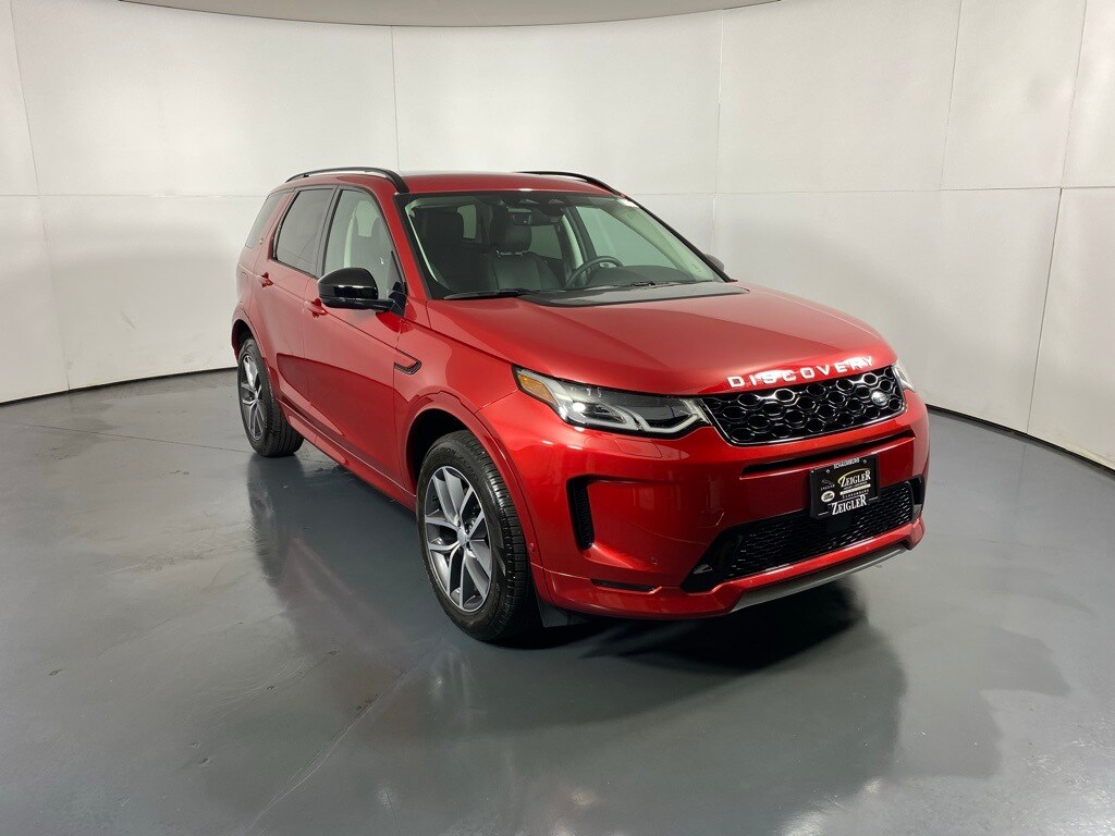 2024 Land Rover Discovery Sport S photo 2