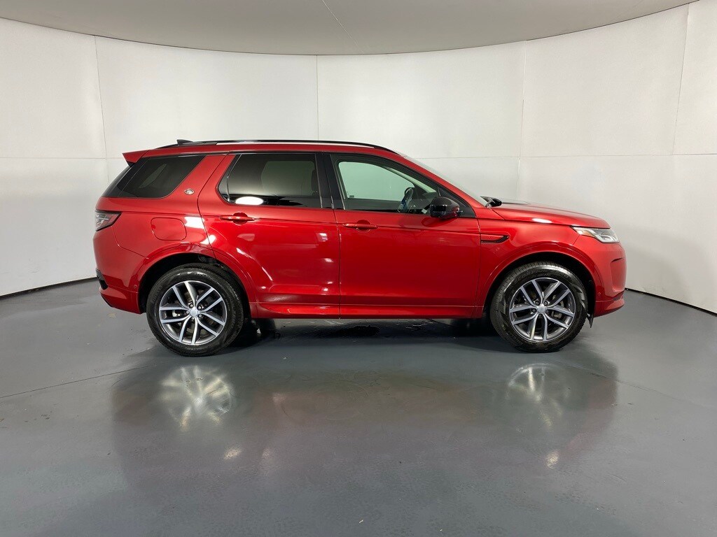 2024 Land Rover Discovery Sport S photo 3