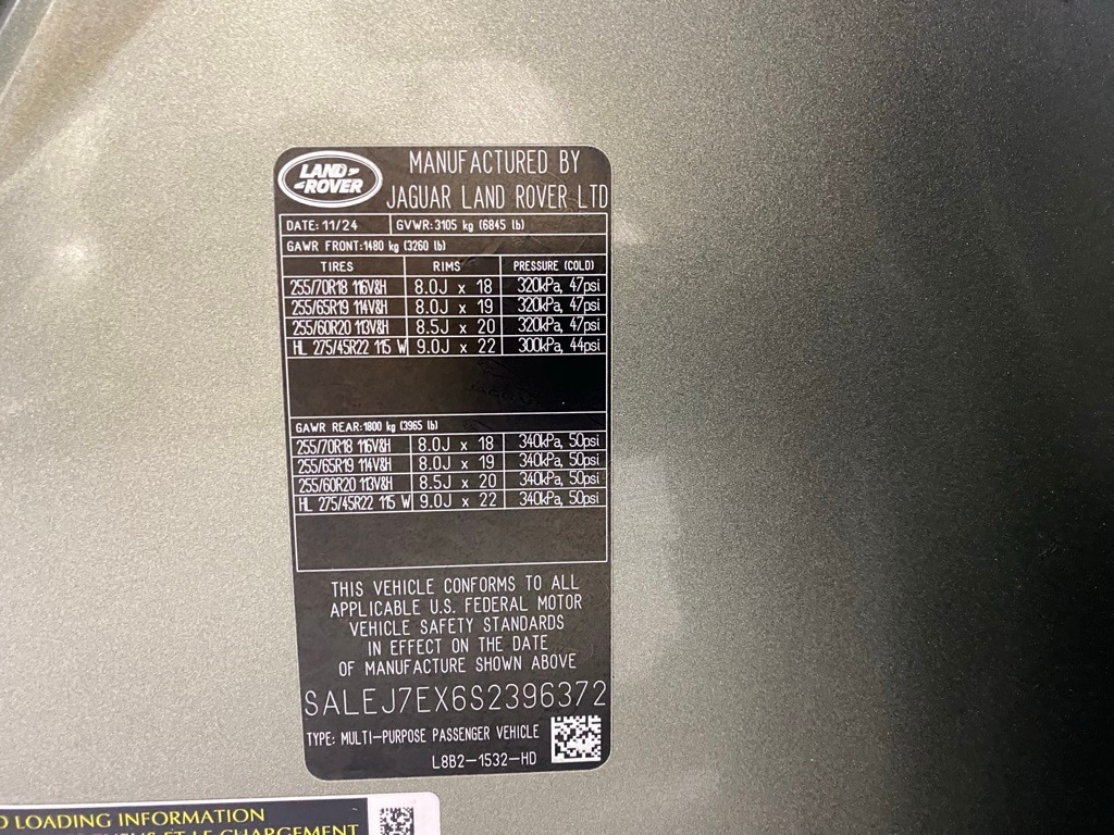 2025 LAND ROVER DEFENDER - Image 33