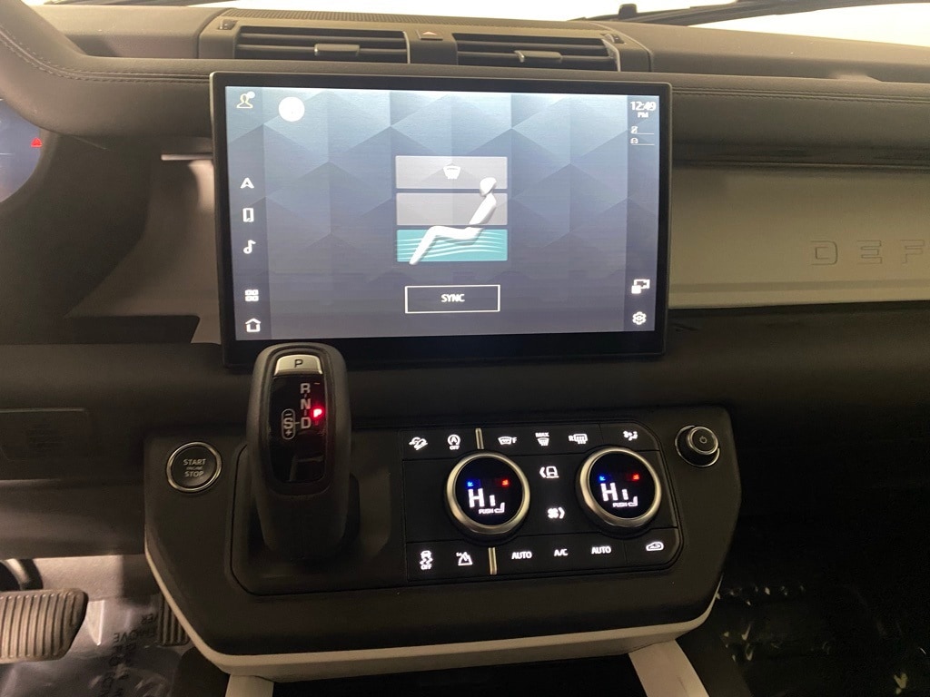 2025 LAND ROVER DEFENDER - Image 23