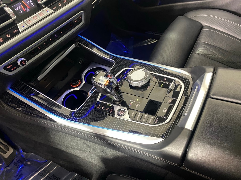 2021 BMW X7 - Image 22