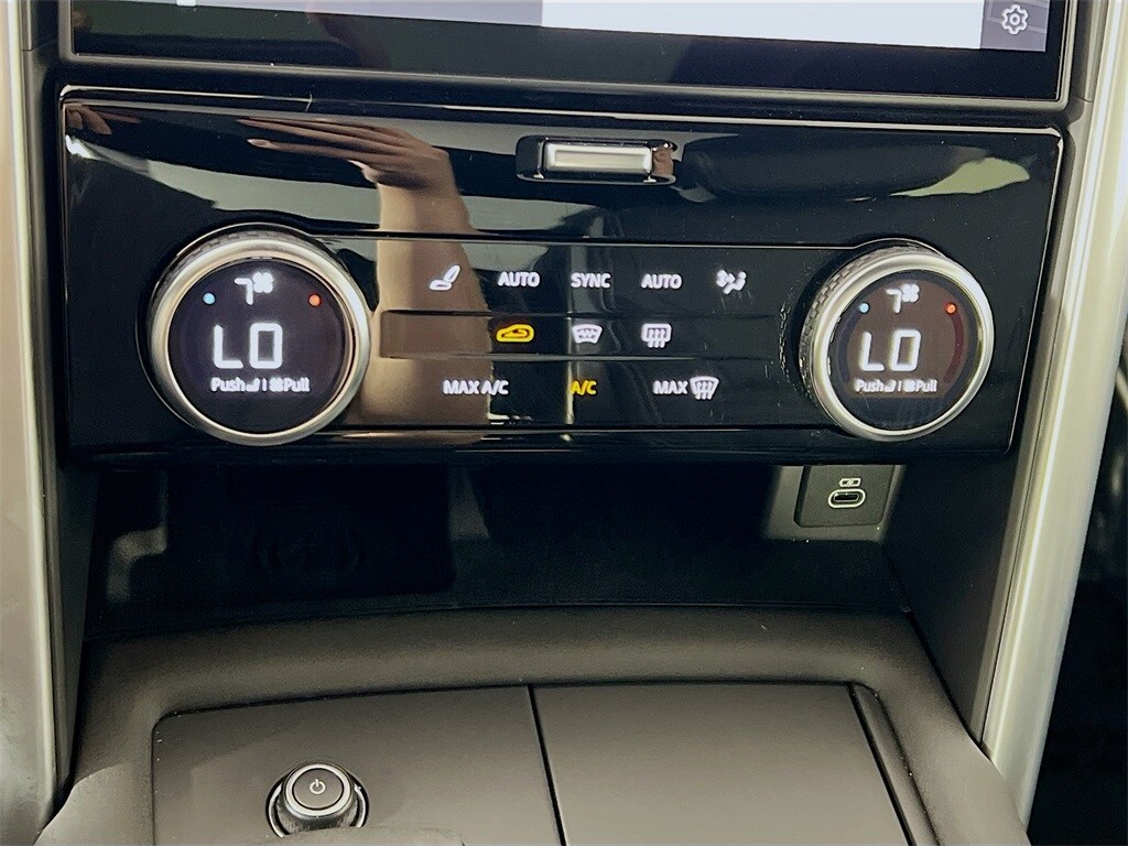 2025 LAND ROVER DISCOVERY - Image 16