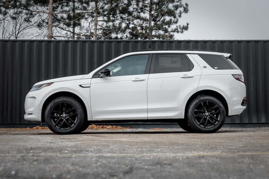 2025 Land Rover Discovery Sport S photo 2