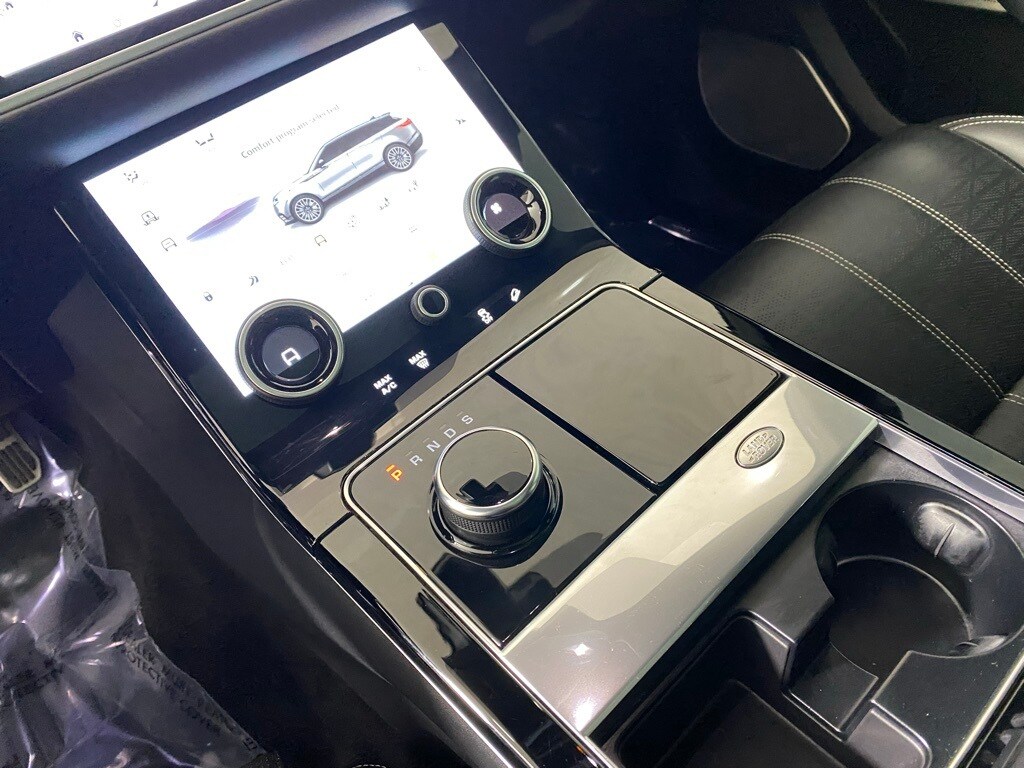 2020 LAND ROVER RANGE ROVER VELAR - Image 22