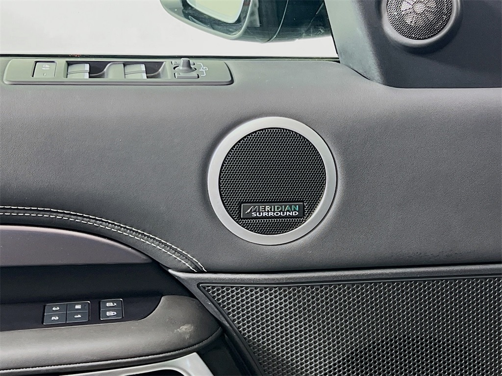 2025 LAND ROVER DISCOVERY - Image 19