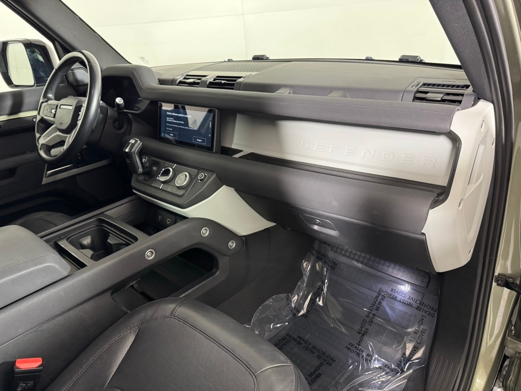 2023 LAND ROVER DEFENDER - Image 30