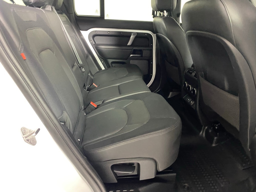 2023 LAND ROVER DEFENDER - Image 16
