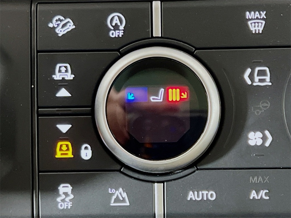 2024 LAND ROVER DEFENDER - Image 21