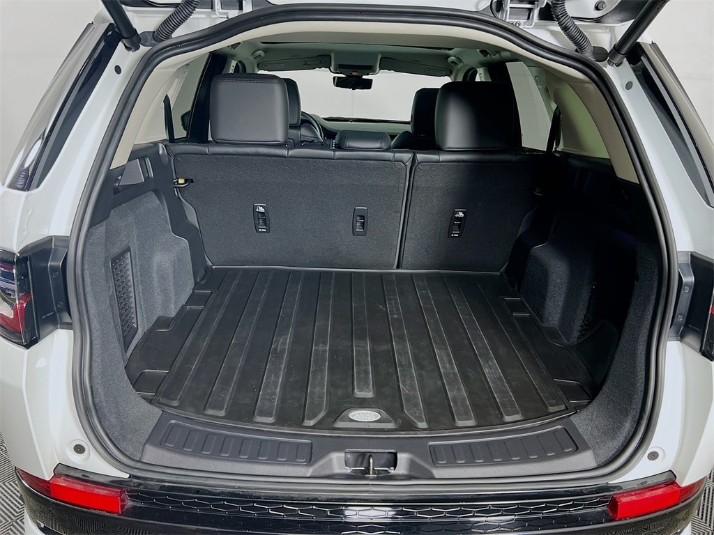 2025 LAND ROVER DISCOVERY SPORT - Image 28