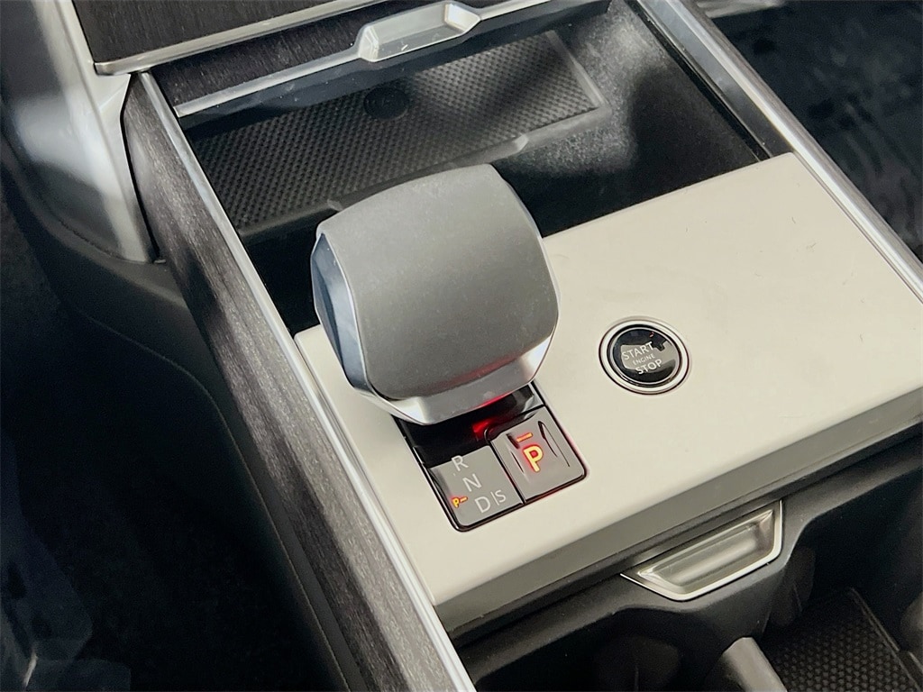 2025 LAND ROVER RANGE ROVER - Image 17