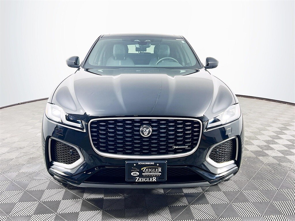2025 Jaguar F-PACE P250 R-Dynamic S photo 2