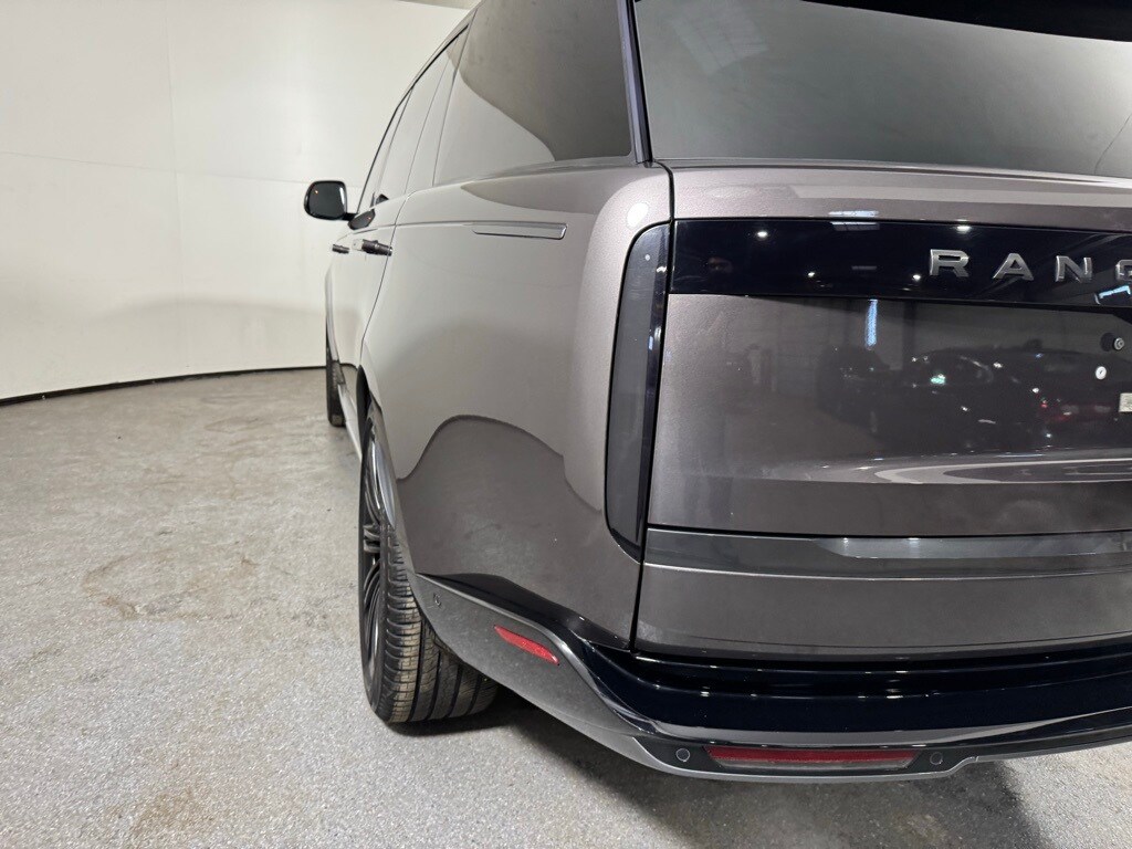 2023 LAND ROVER RANGE ROVER - Image 8