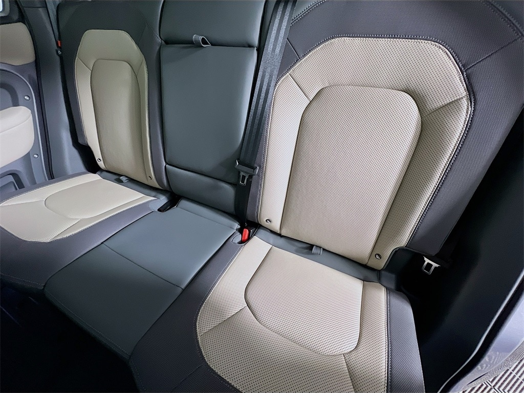 2024 LAND ROVER DEFENDER - Image 26