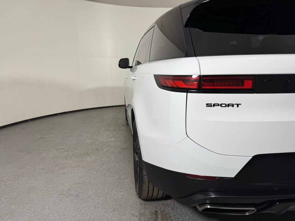 2023 LAND ROVER RANGE ROVER SPORT - Image 8