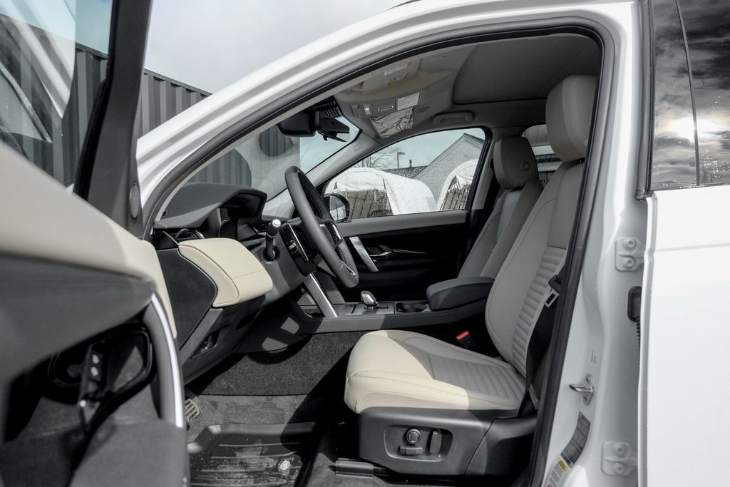 2025 LAND ROVER DISCOVERY SPORT - Image 10