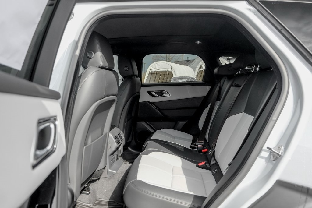 2026 LAND ROVER RANGE ROVER VELAR - Image 16