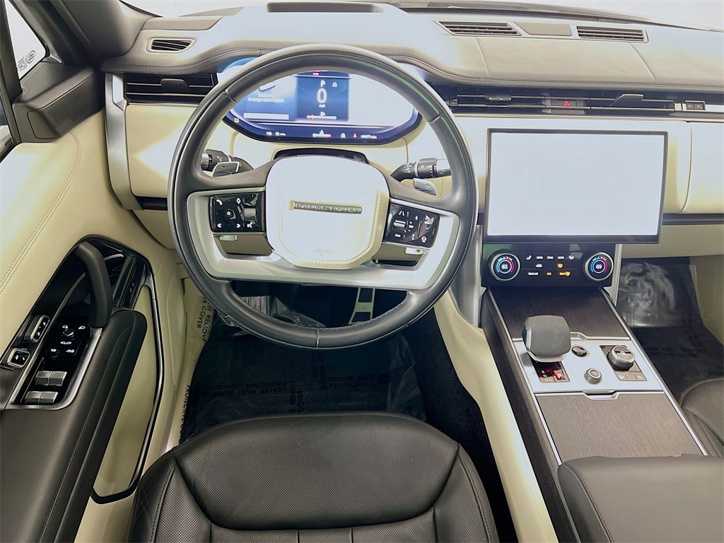 2022 LAND ROVER NEW RANGE ROVER - Image 24