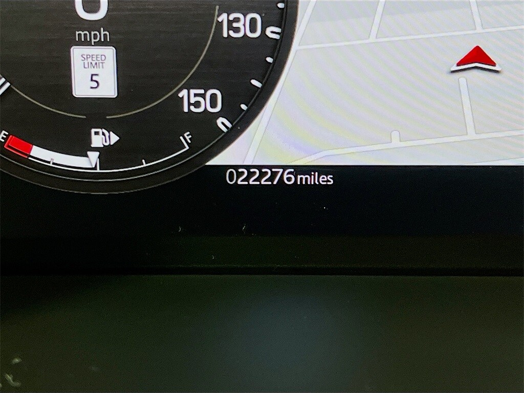 2024 LAND ROVER DEFENDER - Image 12