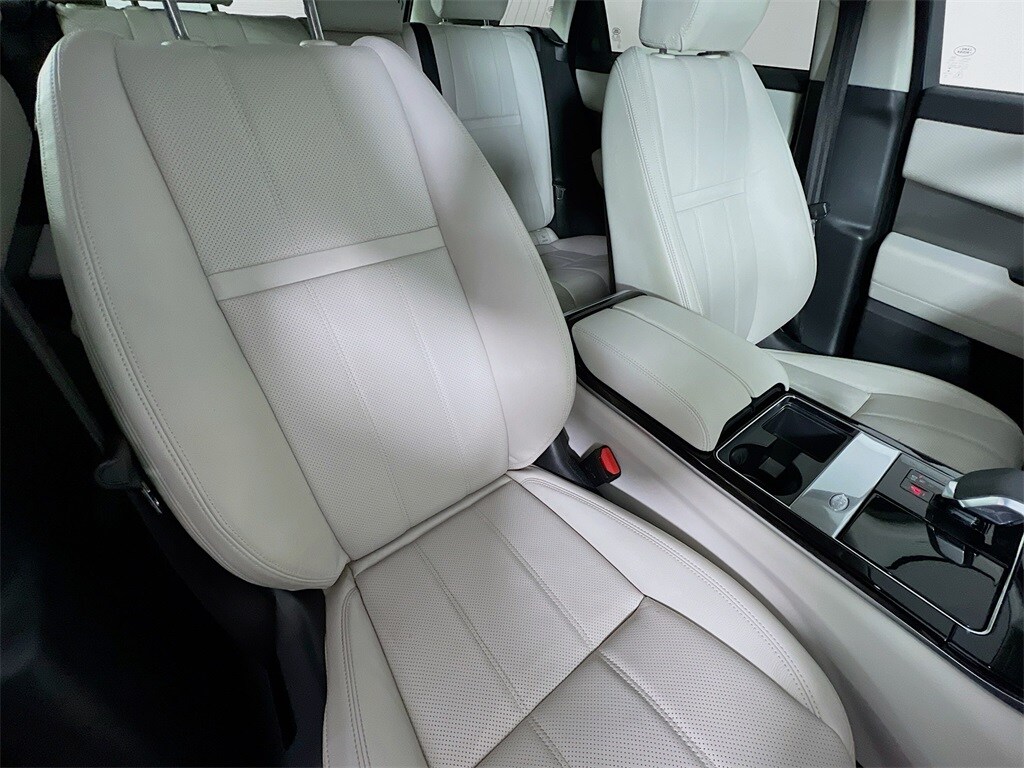 2023 LAND ROVER RANGE ROVER VELAR - Image 30