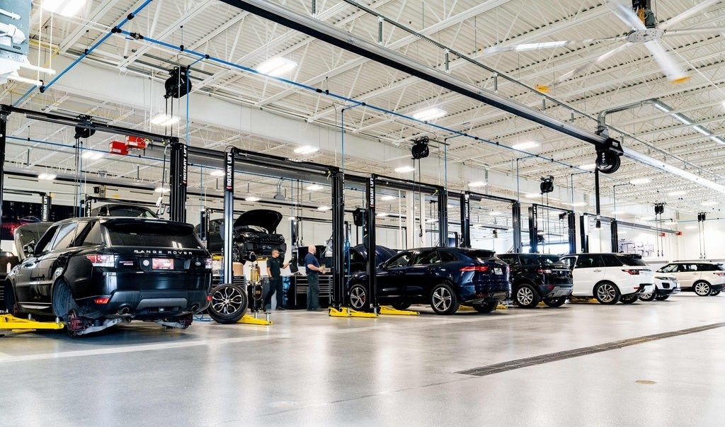 2025 LAND ROVER DISCOVERY SPORT - Image 33