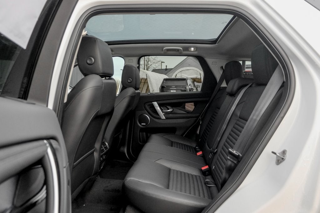 2025 LAND ROVER DISCOVERY SPORT - Image 16