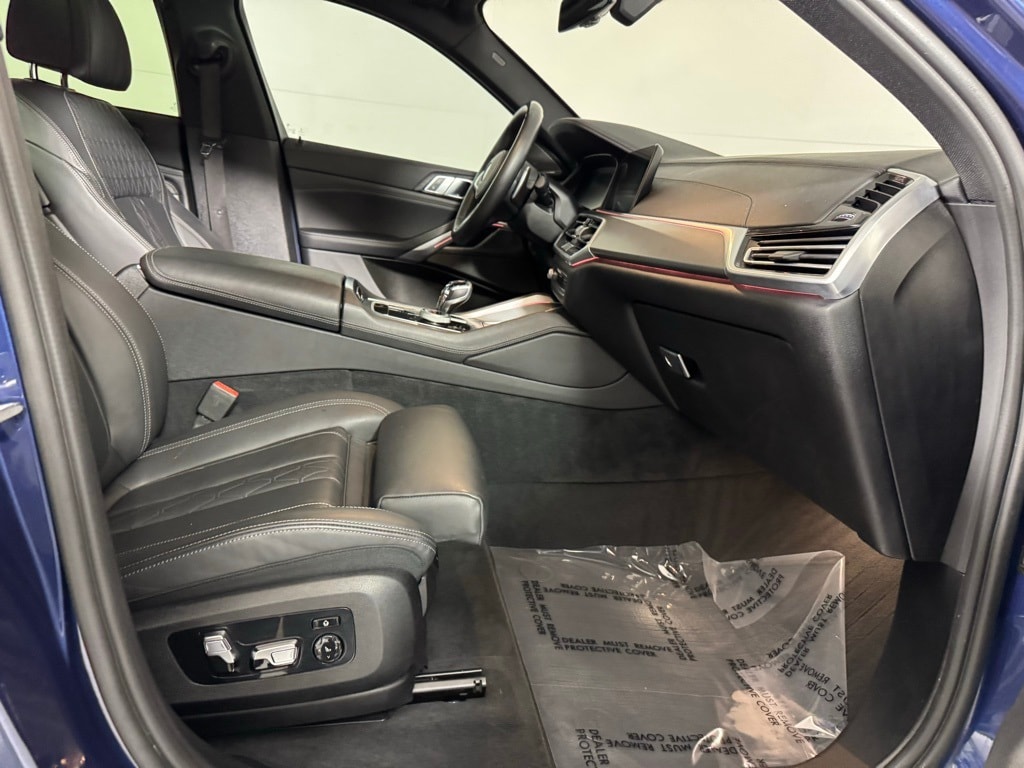 2022 BMW X6 - Image 30