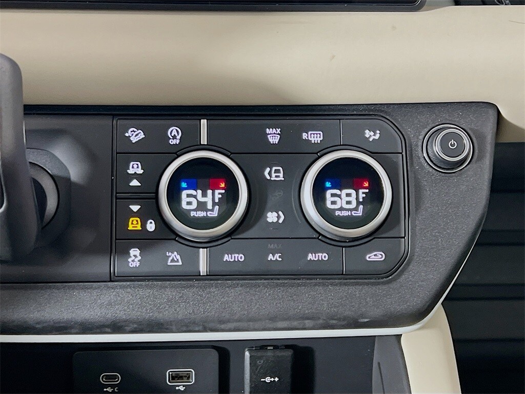 2024 LAND ROVER DEFENDER - Image 16