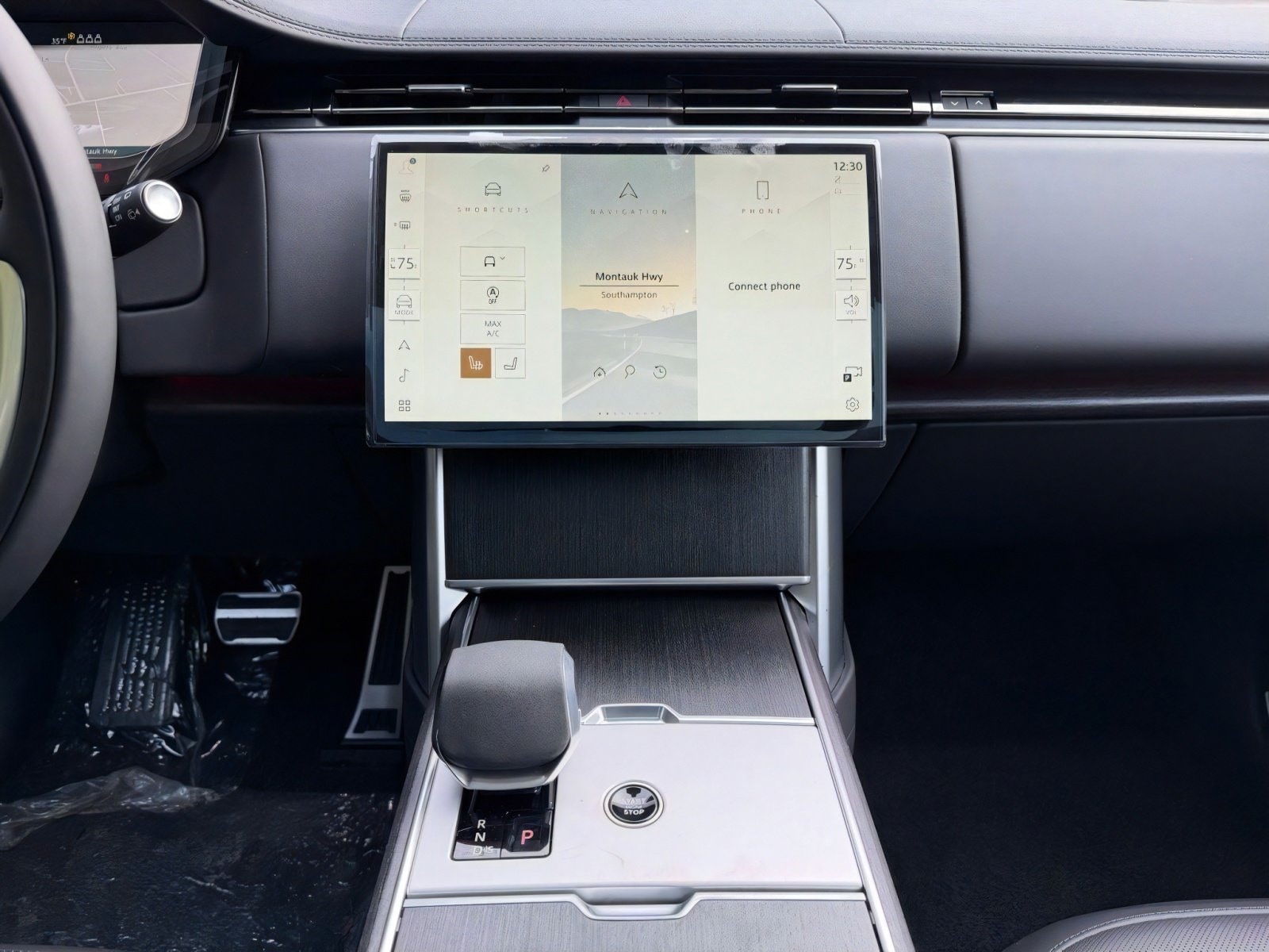 2026 Land Rover Range Rover SE - Photo 17