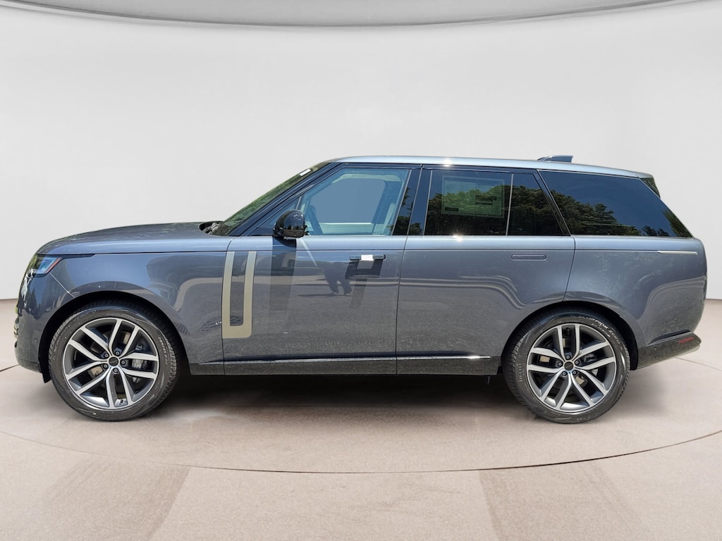 New 2026 Land Rover Range Rover SE SUV
