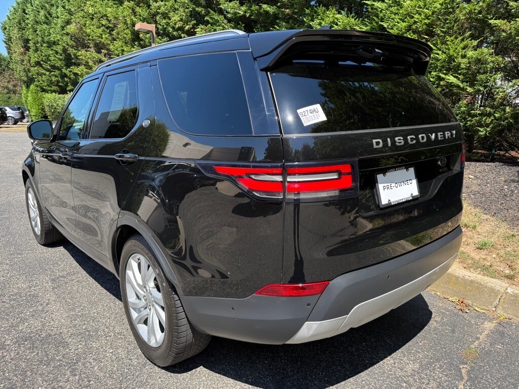 2017 Land Rover Discovery HSE photo 3