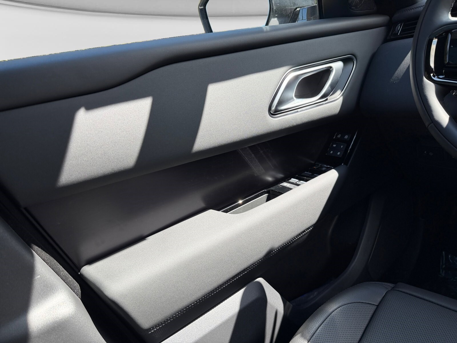 2026 Land Rover Range Rover Velar Dynamic SE - Photo 12